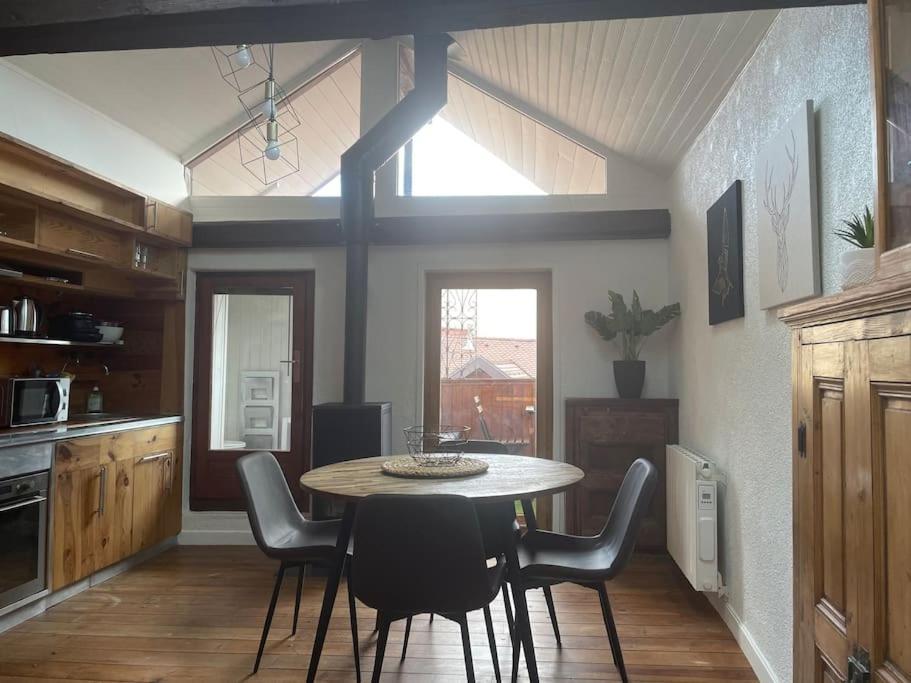 Appartement Plein De Charme - Coeur Vieille Ville Annecy Exterior foto